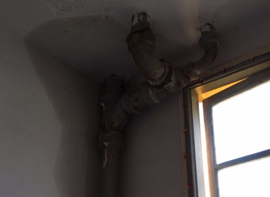 永春卫生间漏水维修公司专业解读永春卫生间防水的步骤